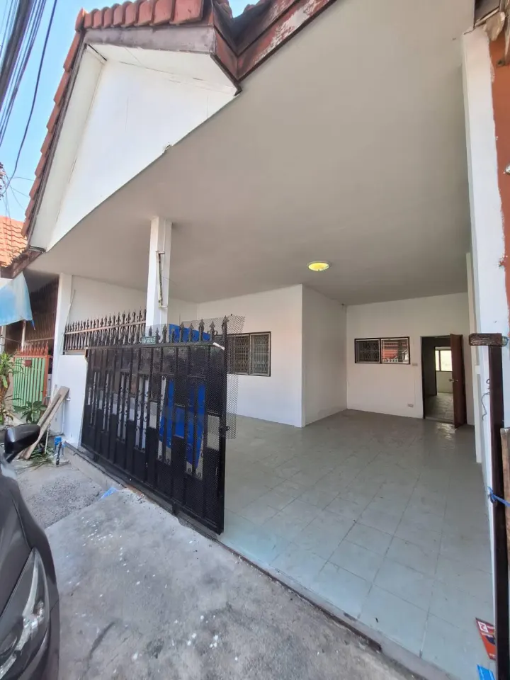 House For Sale - Popwan Road - photo 2