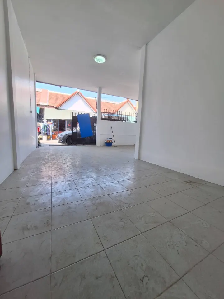 House For Sale - Popwan Road - photo 3