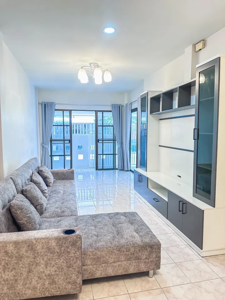 Centrally Located - Soi Nan Papwan - House For Sale - photo 2